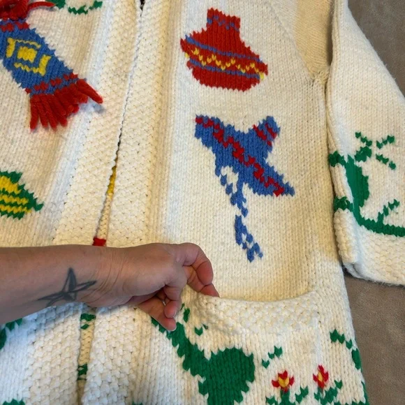 Vintage Ladies Mary Maxim Southwest Knit Sweater - Picture 5 of 7